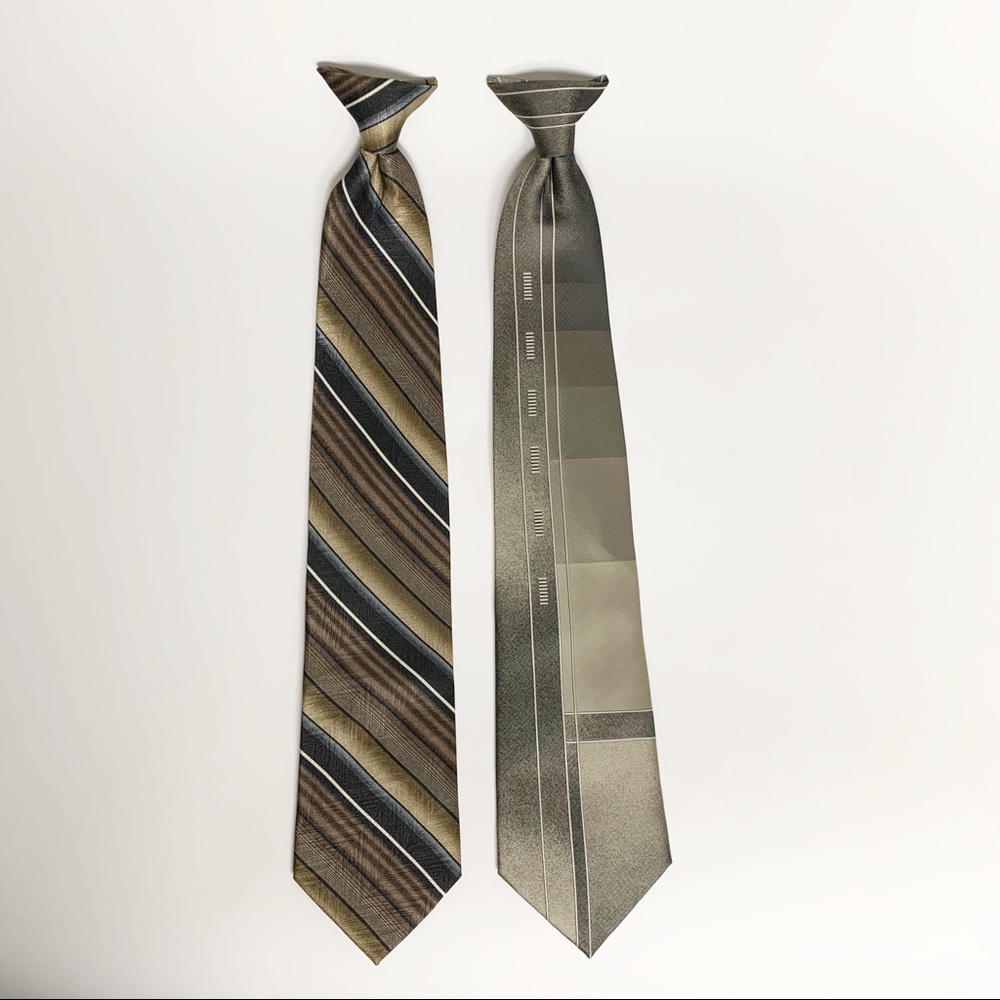 Puritan clip on ties. Looks professional.